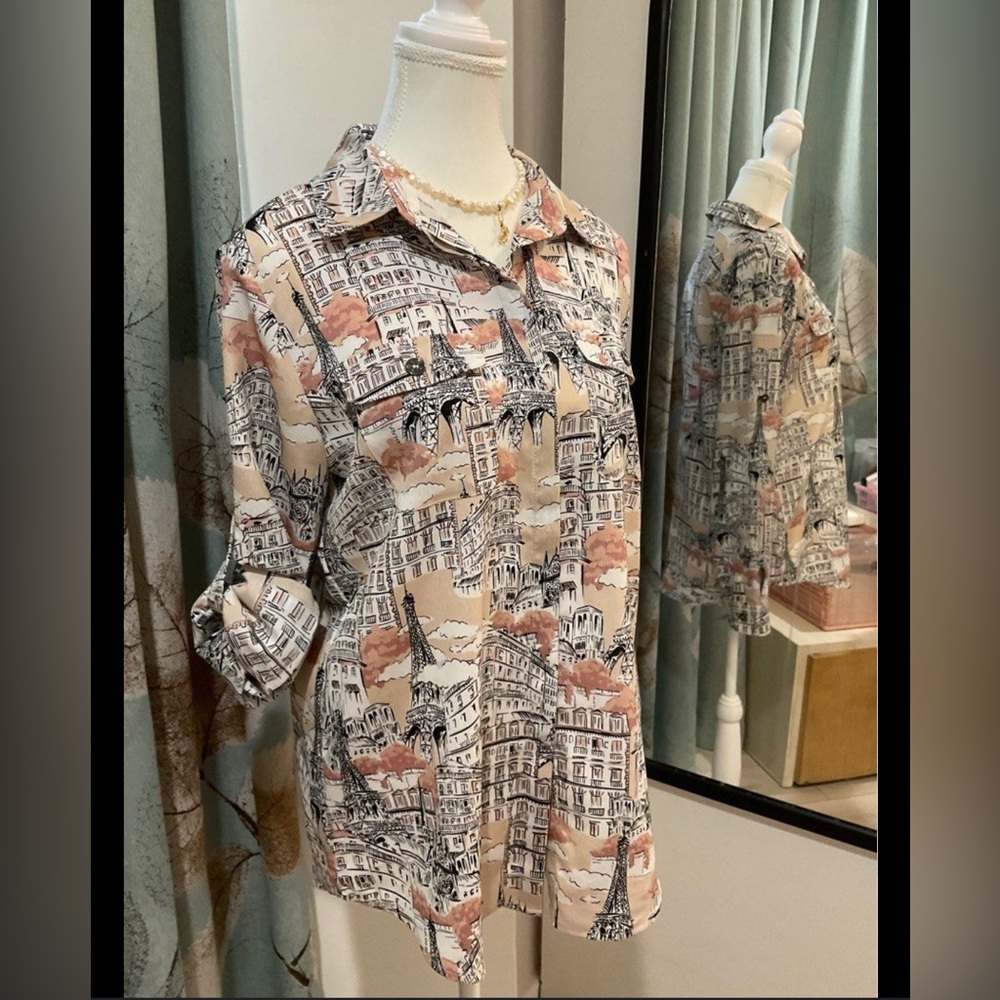 Karl Lagerfeld size small button up